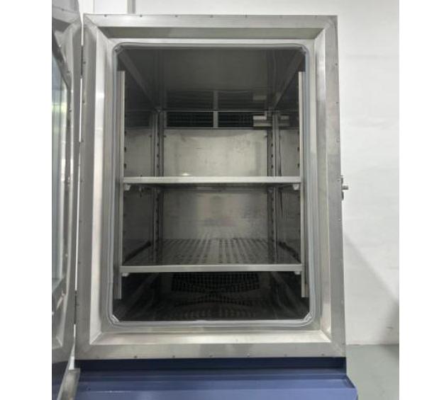 高低溫試驗箱有哪些樣品禁止放入測試呢？